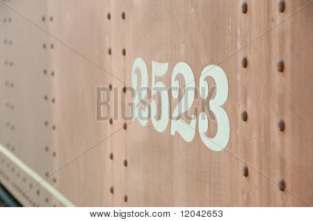 2523