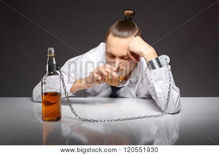 Alcohol dependence in men