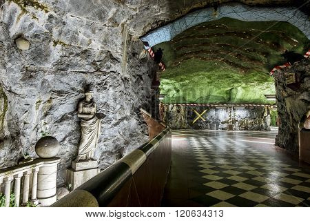 5 January  2016. Stockholm. The interior and the sculpture of station 