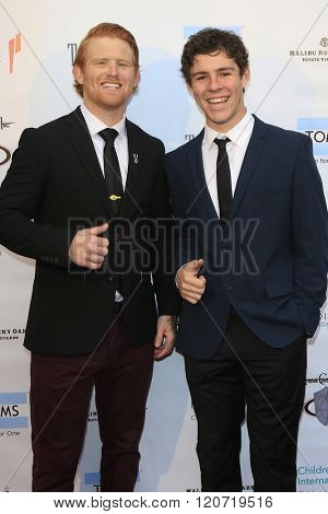 MALIBU - MAR 5: Brad Fite, Oliver Peake at the Children International Charity's 'Share The Love Around The World' Fundraiser at Rocky Oaks Malibu on March 5, 2016 in Malibu, California