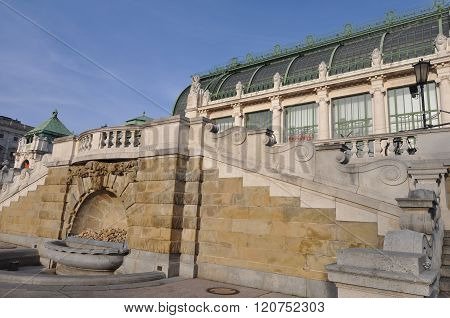 Palmenhaus Schoenbrunn In Wien