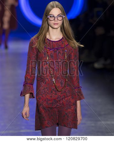Anna Sui - Fall Winter 2016 Collection