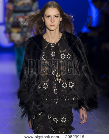 Anna Sui - Fall Winter 2016 Collection