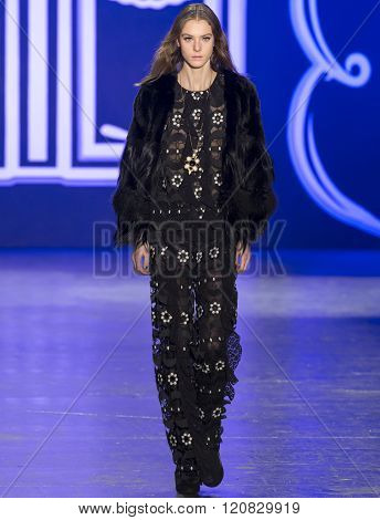 Anna Sui - Fall Winter 2016 Collection