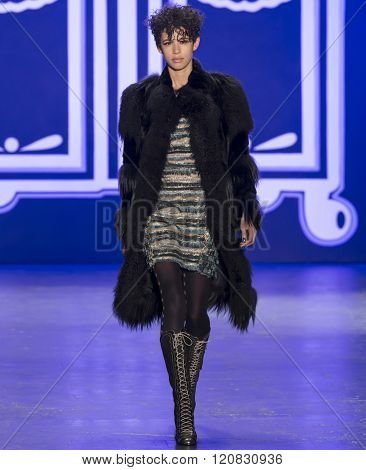 Anna Sui - Fall Winter 2016 Collection