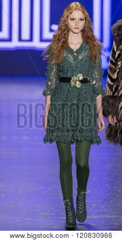 Anna Sui - Fall Winter 2016 Collection