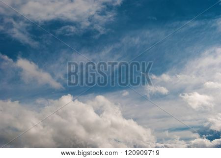 clouds in the blue sky