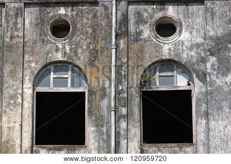 colonial building in the town of Yangon, Myanmar
** Note: Soft Focus at 100%, best at smaller sizes