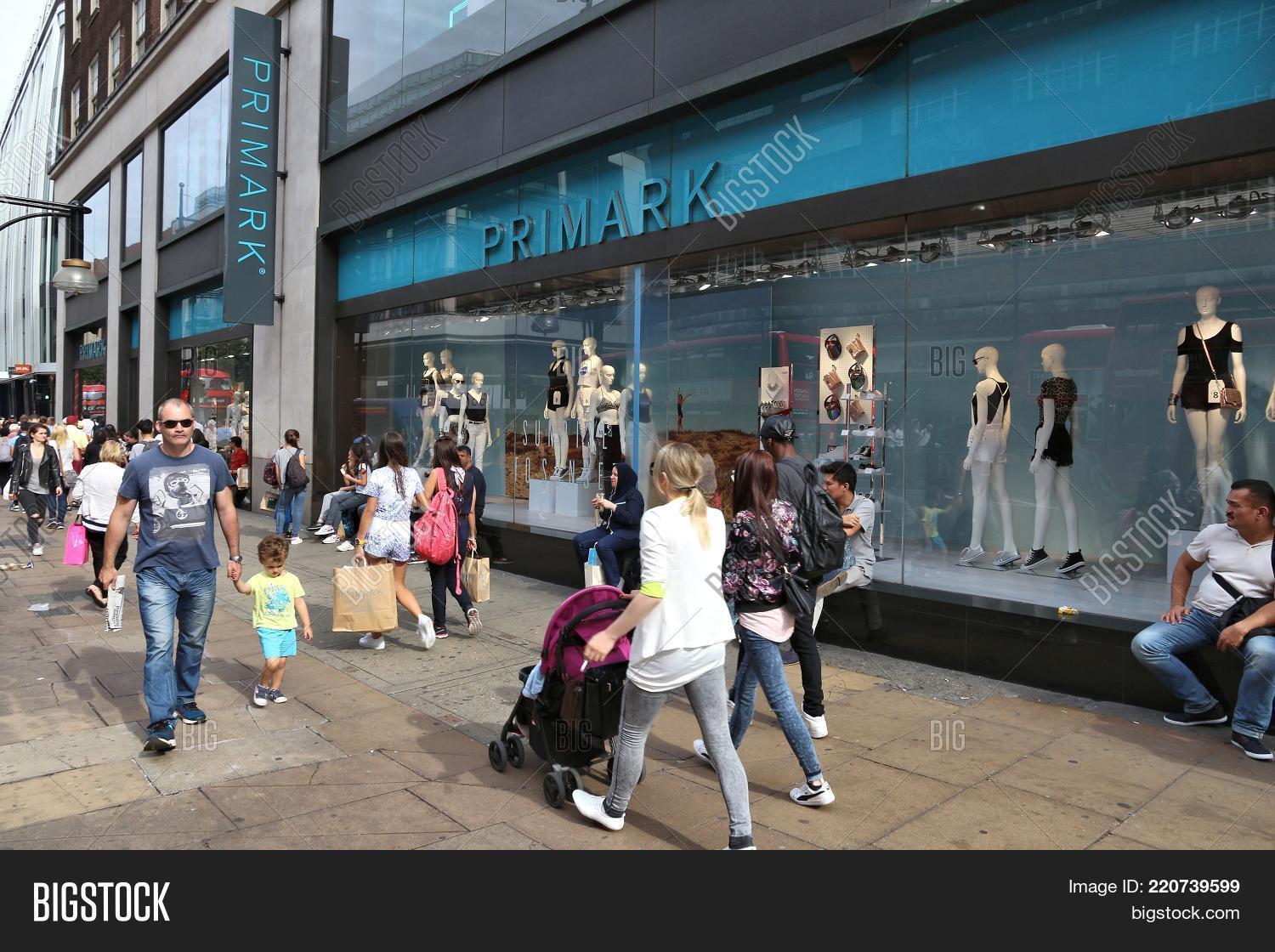 London Uk July 7 Image Photo Free Trial Bigstock