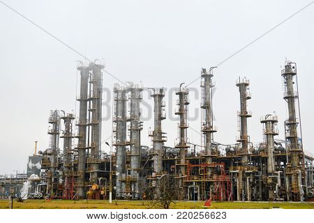 Rectification columns, gas separation unit at oil refinery, petrochemical plant.