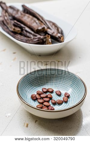 Carob Seeds And Pods Carats / Locust Beans Ready To Use.