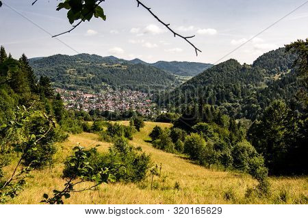 Kroscienko Town