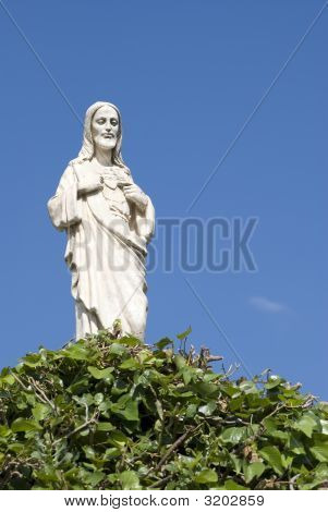 Statua