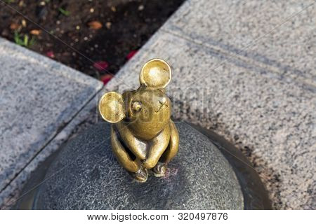 Klaipeda, Lithuania - September 22, 2018: Sculpture Known As Wonderful Little Mouse In The Historica