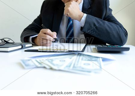 The Officer Or Business Man Had Bribe