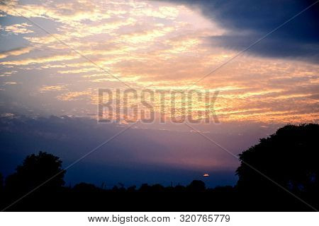 Sun Rise And Sun Set Background, Morning View