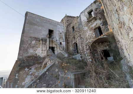 Craco, Abandoned Ghost Town In Basilicata - Italy