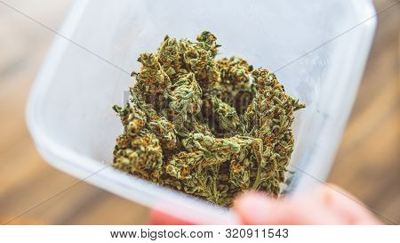 Modern Ways Of Smoking Marijuana In The World. Recreational Cannabis Smoking Culture