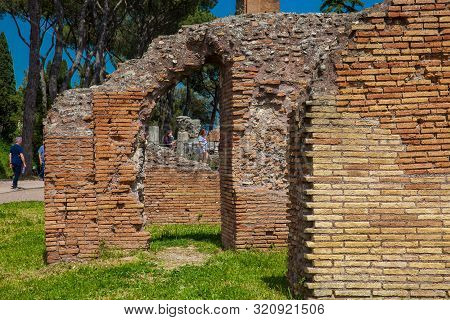 Rome, Italy - April, 2018: Tourists Visiting The Ancient Ruins Of The Domus Augustana On Palatine Hi