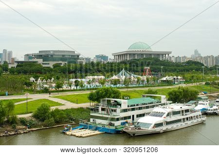 Hangang River In Seoul In Summer In Korea