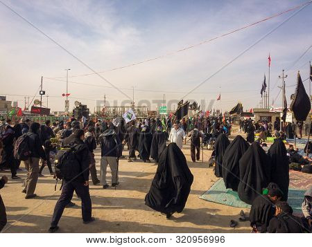Karbala, Bagdad, Iraq, 06 09 2019:  Millions Of Shia Marching Across The World To Karbala For Arbaee