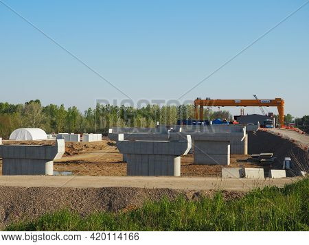 Sremska Raca, 25 April 2021. Construction Of A Bridge On The Sava River, Crane Operation, Beams And 