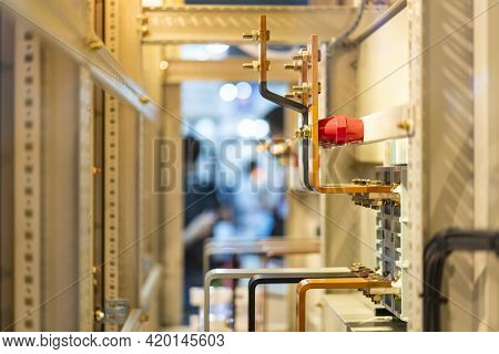 Copper Busbar For Connect Wire Cable In Electrical Power Cabinet For Supply Electric High Power To P