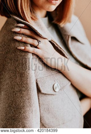 Short brown hair woman in a studio shoot