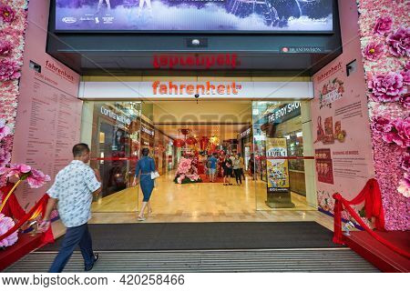 KUALA LUMPUR, MALAYSIA - JANUARY 18, 2020: entrance to Fahrenheit 88 shopping mall in Kuala Lumpur.
