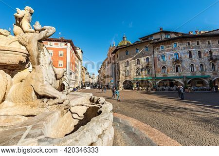 Trento, Italy - March 8, 2020: Cathedral Square In Trento Downtown (piazza Del Duomo) With The Fount