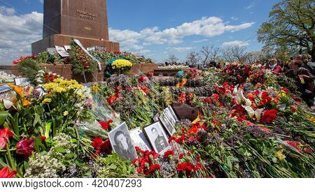 Odessa, Ukraine - May 9, 2021: Memorial Of Unknown Sailor Of Eternal Flame To Defenders Of Fatherlan
