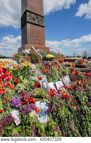 Odessa, Ukraine - May 9, 2021: Memorial Of Unknown Sailor Of Eternal Flame To Defenders Of Fatherlan