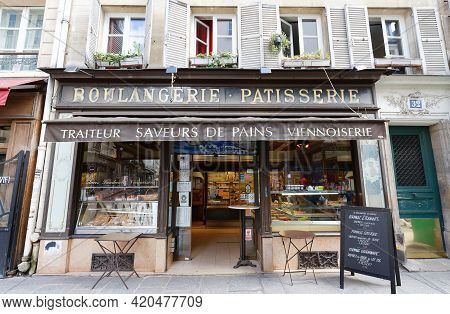 Paris, France-may 13 , 2021 : The Traditional French Bakery And Cake Shop Located In Marais District