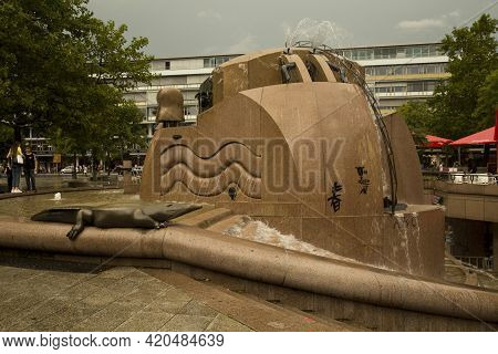 Berlin, Germany, 22 July 2017. World Fountain In Front Of The Europa-center In Breitscheidplatz, Ber