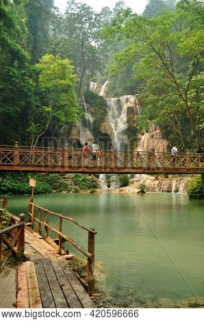 Laotian People Foreign Travelers Travel Visit On Wooden Bridge For Looking And Take Photo At Viewpoi