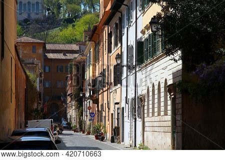 Trastevere District In Rome (rione Trastevere). Picturesque Streets Of Rome, Italy.