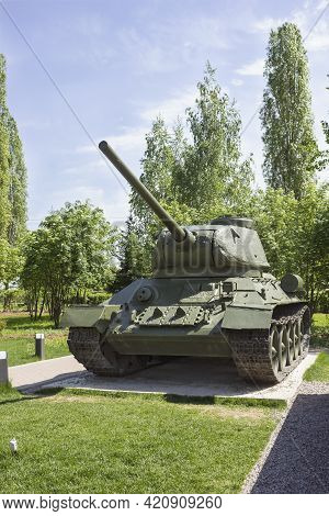 Nizhny Novgorod, Russia - May 17 2021: Soviet  Tank T-34 Participant Second World War In Summer Colo