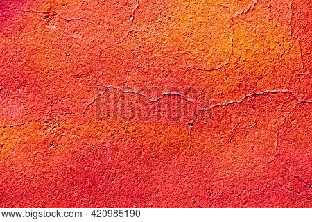 The Plastered Surface With The Old Peeling Paint Is Re-painted, The Cracks Of The Old Paint Are Visi