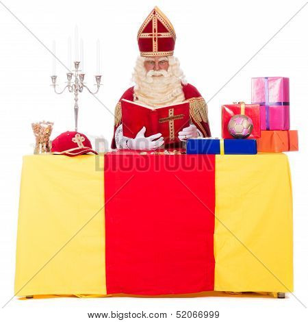 Sinterklaas Is Working