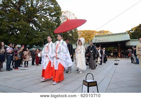 Tokyo,japan-nov 23 :a Japanese Wedding Ceremony At Meiji Jingu Shrine