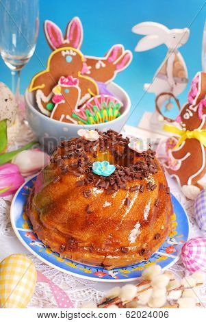Easter Marble Ring Cake With Chocolate Flakes