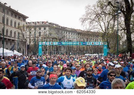 Athletes Taking Part In Stramilano Half Marathon