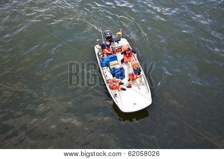 Red Cross Is Controlling The River Main For Safety