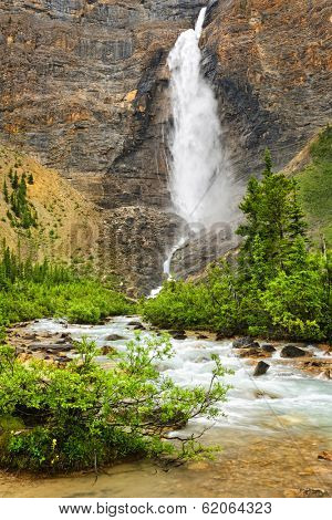 Takakkaw Falls waterfall in Yoho National Park, British Columbia, Canada