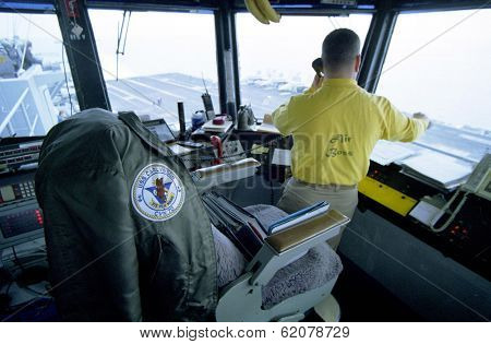 ABOARD THE USS CARL VINSON (SVN-70), PERSIAN GULF, 06 JANUARY 1999 --- The 