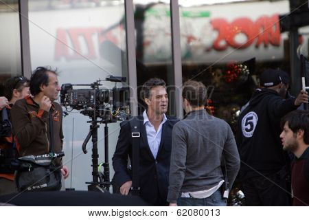 NEW YORK - OCT 15: Actor Mark Ruffalo shoots a scene on the set of 