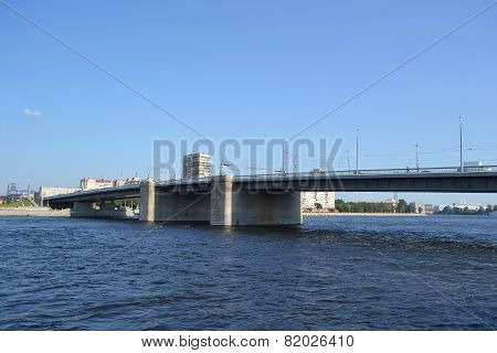 Volodarsky Bridge.