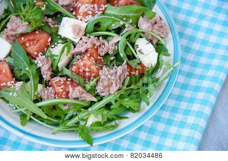 Fresh Salad With Tomatoes, Ruccola And Tuna