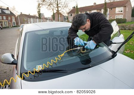 Serviceman From Carglass