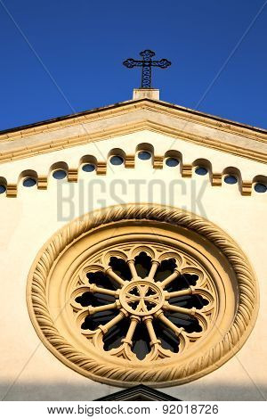 Rose Window  Italy       In  The Gorla  Old